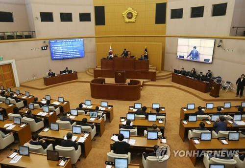 대전시의회가 대전 서구 월평동에 있는 한국마사회 장외발매소 폐쇄를 촉구하는 결의안을 채택했다. 이를 위한 종합계획과 함께 도시 재생계획 수립도 촉구했다(사진= 연합뉴스).