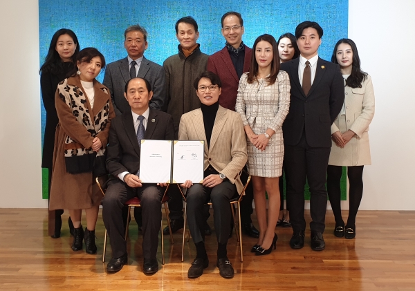한국아트네트워크협회 및 서정아트센터 임직원들