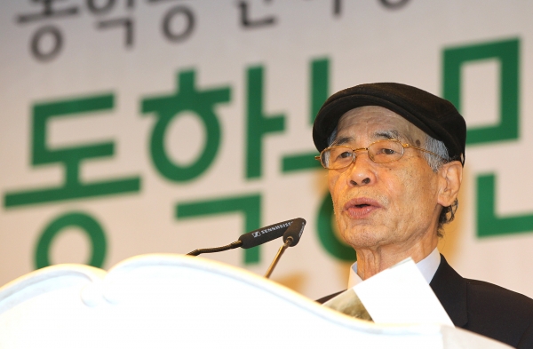원로 역사학자 이이화(李離和) 선생이 18일 오전 향년 84세로 별세했다(사진 제공= 연합뉴스). 