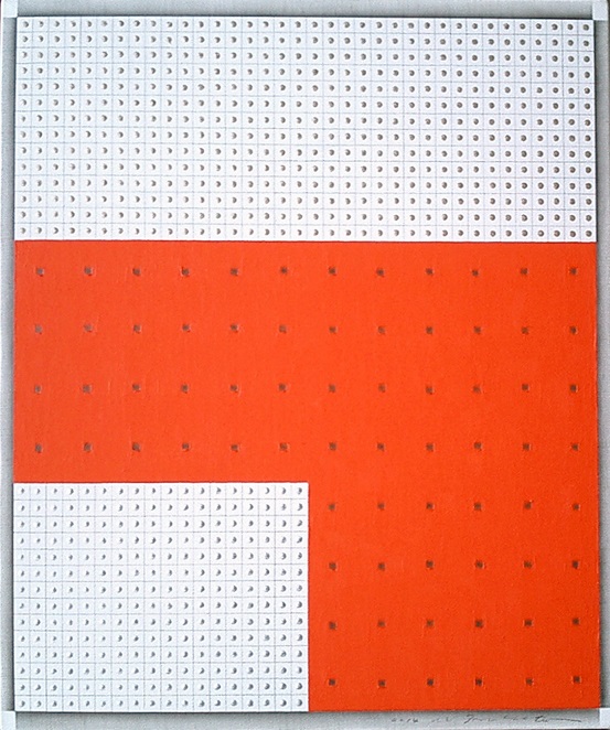 Masahiko Tsubota _Colour Border Dot-E, 2014, 45.5x38x3cm, oil on canvas / 갤러리 전 제공